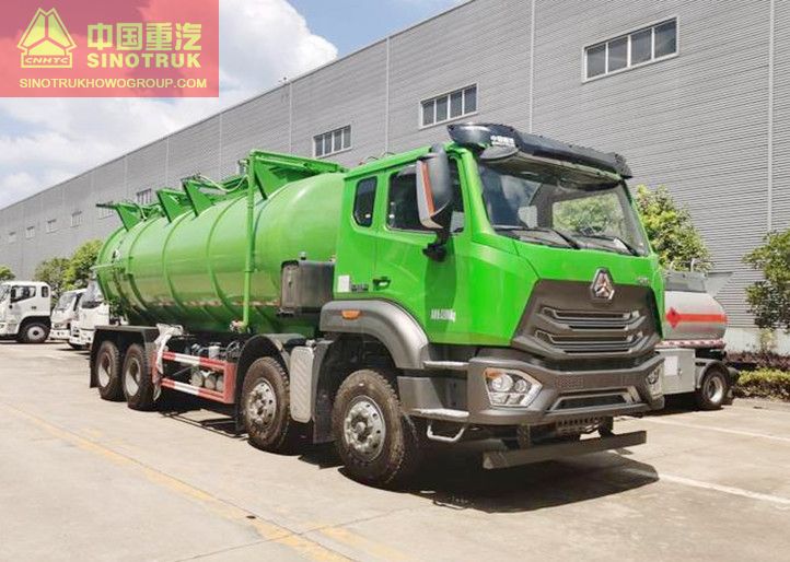 Euro2 Howo 8×4 Sludge Transport Truck Square Tank Sludge Dump Truck