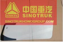 Sinotruk truck parts right corner window WG1642350004